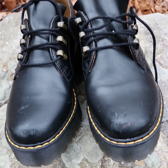 Dr Martens Leona Lug Sole Black Leather Women's Platform Shoes Size 8 - Picture 10 of 16